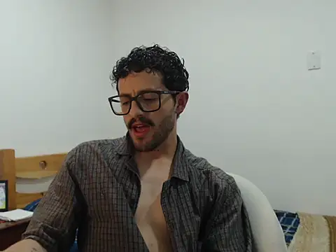 CuriousTomX online show from May 6, 10:59 pm
