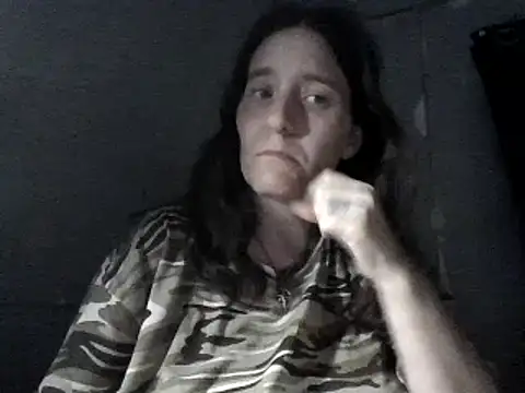 Snapshot of Mini83 chatting on June 5, 3:35 am Mini83 online show from June 5, 3:35 am