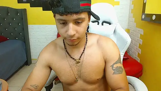 jbarto  online show from May 11, 1:22 am