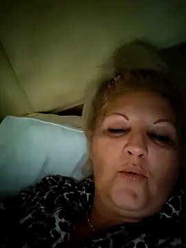 Divineblond online show from October 26, 3:01 am