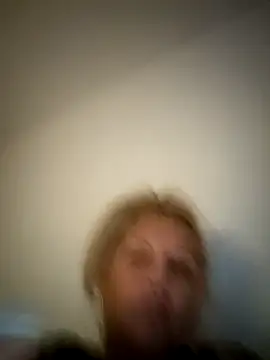 Divineblond online show from November 5, 5:35 pm