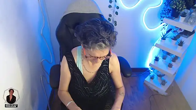 selena ferreira online show from May 20, 11:49 am