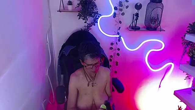 selena ferreira online show from July 14, 6:46 pm