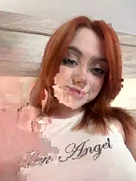 CassieCuteees online show from May 7, 8:25 pm