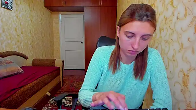 Snapshot of MilaShka29 chatting on June 17, 7:00 am MilaShka29 online show from June 17, 7:00 am