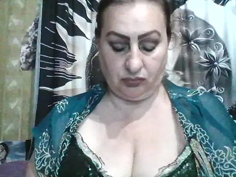 LoaqLovew online show from June 17, 9:12 am