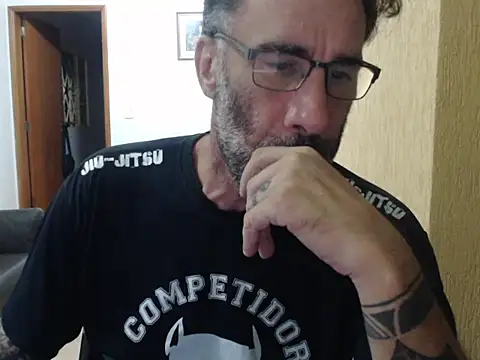 visualizechat online show from April 30, 9:19 pm