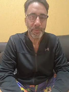 visualizechat online show from June 12, 1:10 pm