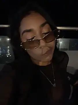Snapshot of SaryJonex chatting on May 16, 12:40 am SaryJonex online show from May 16, 12:40 am