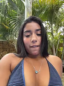 Snapshot of SaryJonex chatting on May 24, 3:17 pm SaryJonex online show from May 24, 3:17 pm