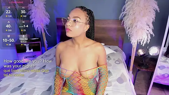 Snapshot of Lynncute chatting on July 19, 4:16 am Lynncute online show from July 19, 4:16 am