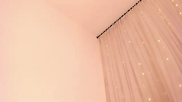 Snapshot of atenea_lux chatting on June 10, 6:56 am atenea lux online show from June 10, 6:56 am