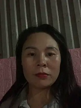 Snapshot of Helen-baby chatting on April 27, 5:00 pm Helen-baby online show from April 27, 5:00 pm
