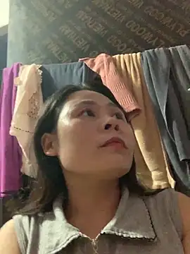 Snapshot of Helen-baby chatting on April 28, 4:28 am Helen-baby online show from April 28, 4:28 am