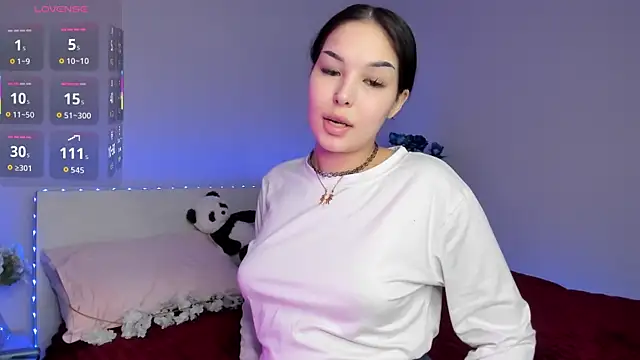 Snapshot of missinfull chatting on April 30, 1:06 pm missinfull online show from April 30, 1:06 pm