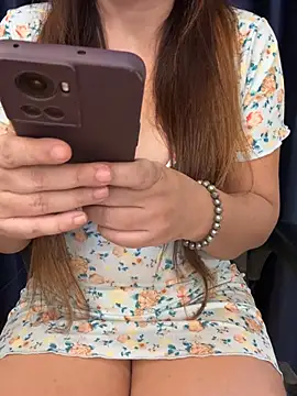 Snapshot of Naughty-Shreenn chatting on June 7, 10:13 pm Naughty-Shreenn online show from June 7, 10:13 pm