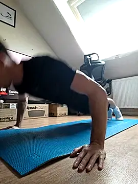 Osuleom29 online show from April 26, 3:10 pm