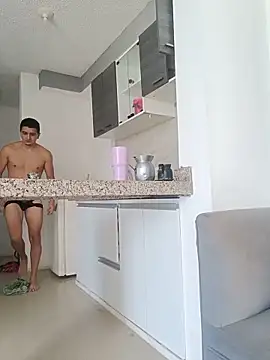 Snapshot of Dante9207 chatting on June 12, 3:55 pm Dante9207 online show from June 12, 3:55 pm