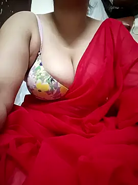 Aayaat   online show from August 4, 7:16 pm