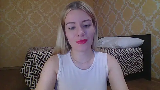 Softy Aura  online show from May 23, 12:20 pm