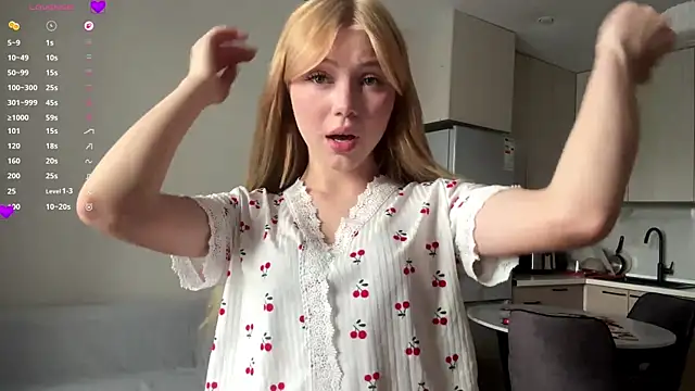AlberthaBudd online show from July 1, 4:03 am
