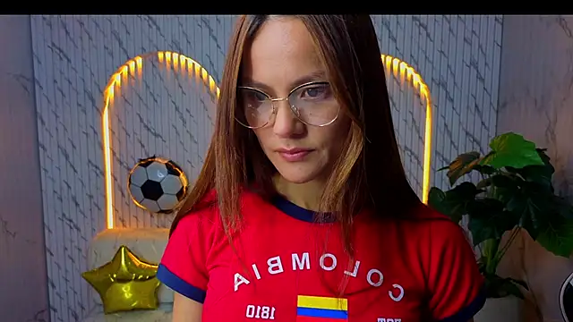 Snapshot of Antonella_Tx_ chatting on June 23, 12:47 pm Antonella Tx online show from June 23, 12:47 pm