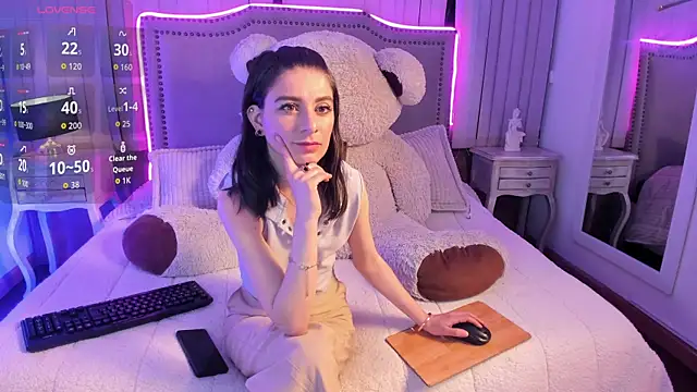 mariana  thompson online show from July 3, 2:29 am