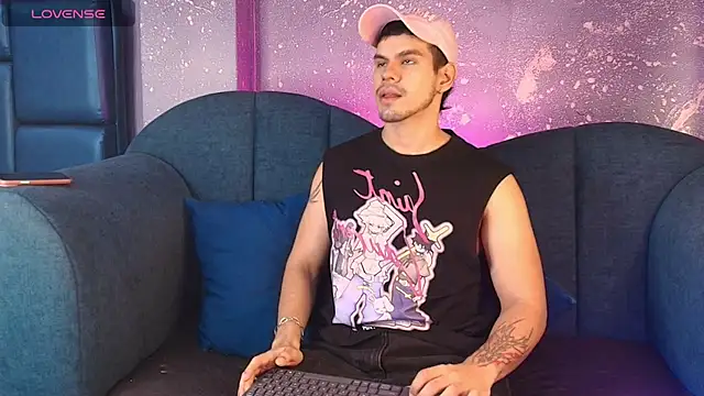 Snapshot of Derek_Voss chatting on August 5, 1:58 pm Derek Voss online show from August 5, 1:58 pm