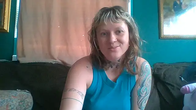 RosieSwitchBitch online show from June 25, 4:55 pm