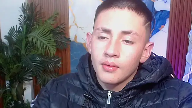 Snapshot of Andres_Tay chatting on April 27, 2:42 am Andres Tay online show from April 27, 2:42 am