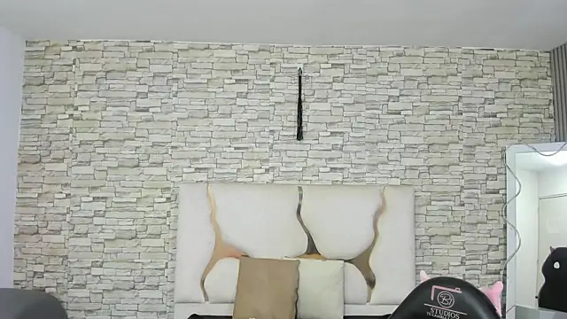 Snapshot of Yenn_tay chatting on June 26, 11:58 am Yenn tay online show from June 26, 11:58 am
