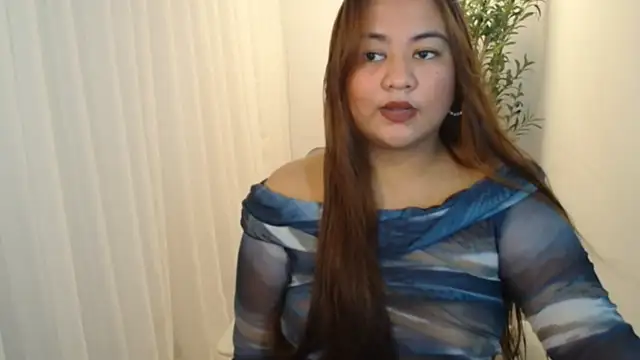 Snapshot of Czarinna chatting on June 8, 9:48 pm Czarinna online show from June 8, 9:48 pm