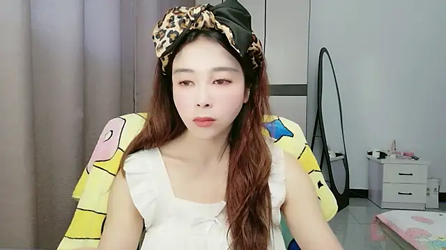 xiaoxiaohong030 online show from June 8, 12:14 am
