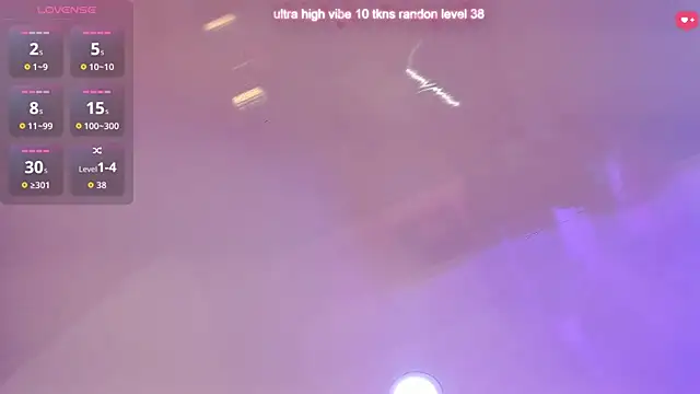 Ariana west  online show from May 4, 12:56 pm
