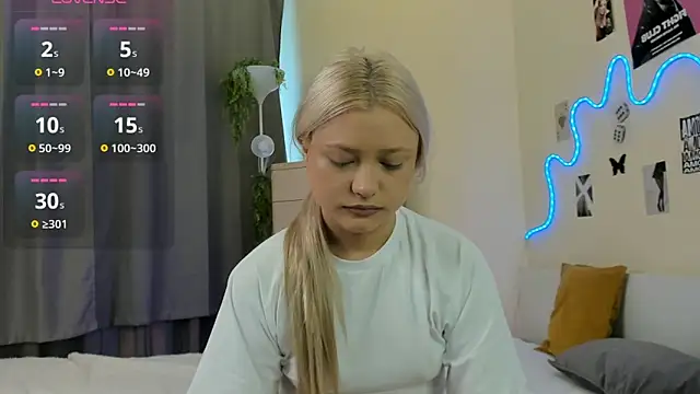 MidnightPoise online show from July 5, 5:25 am