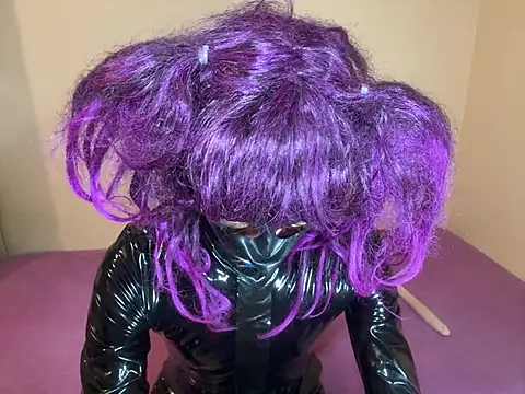 crazytranny online show from March 12, 7:06 pm