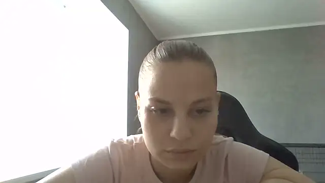  Linsyy ee  online show from June 11, 10:24 am