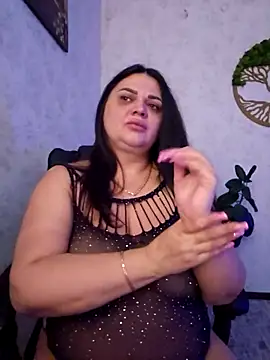 Snapshot of -CUTE-EVVIL- chatting on May 1, 6:12 pm -CUTE-EVVIL- online show from May 1, 6:12 pm