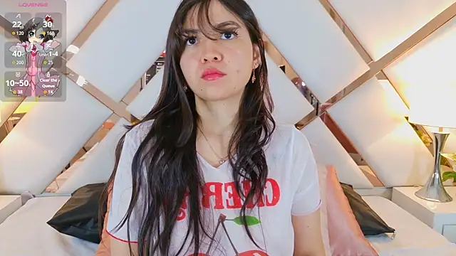 ViolettGreyy online show from July 21, 11:45 am
