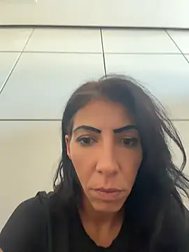 Snapshot of Yasmiinee chatting on June 16, 12:19 pm Yasmiinee online show from June 16, 12:19 pm