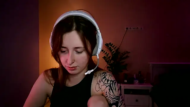 she tora69 online show from June 11, 12:32 am