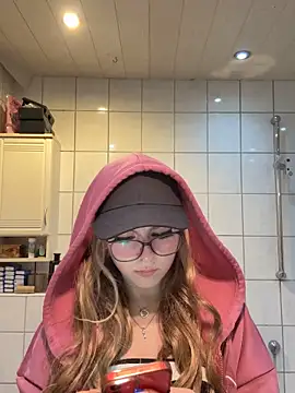 Lina-420 online show from May 6, 8:25 pm