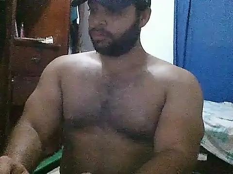 Snapshot of Bearmachin chatting on June 19, 3:44 am Bearmachin online show from June 19, 3:44 am