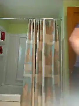 Snapshot of Jaylovski96 chatting on May 9, 7:41 pm Jaylovski96 online show from May 9, 7:41 pm