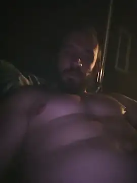 Snapshot of Jaylovski96 chatting on May 28, 6:43 am Jaylovski96 online show from May 28, 6:43 am
