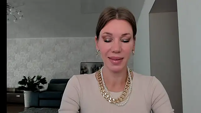 miababemi09 online show from May 20, 4:29 am