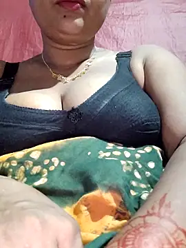 Snapshot of Gulapi_N chatting on June 17, 4:41 pm Gulapi N online show from June 17, 4:41 pm