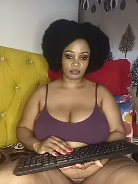 Snapshot of GlamGoddess91 chatting on July 9, 7:51 pm GlamGoddess91 online show from July 9, 7:51 pm