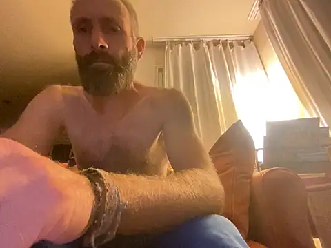 thefrenchi09 online show from August 3, 7:28 pm