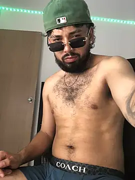 camilorestrepo77 online show from June 18, 7:18 pm